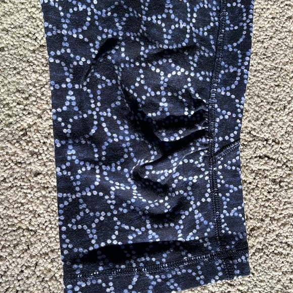 Talbots T by Talbots Cropped Length Stretch Leggings Size MP navy print - Picture 2 of 6